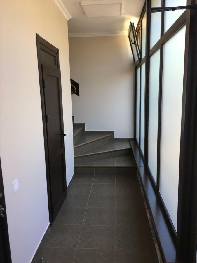 Akkerman-Appartement บิลฮอรอด นีสตรอฟสกาย ภายนอก รูปภาพ