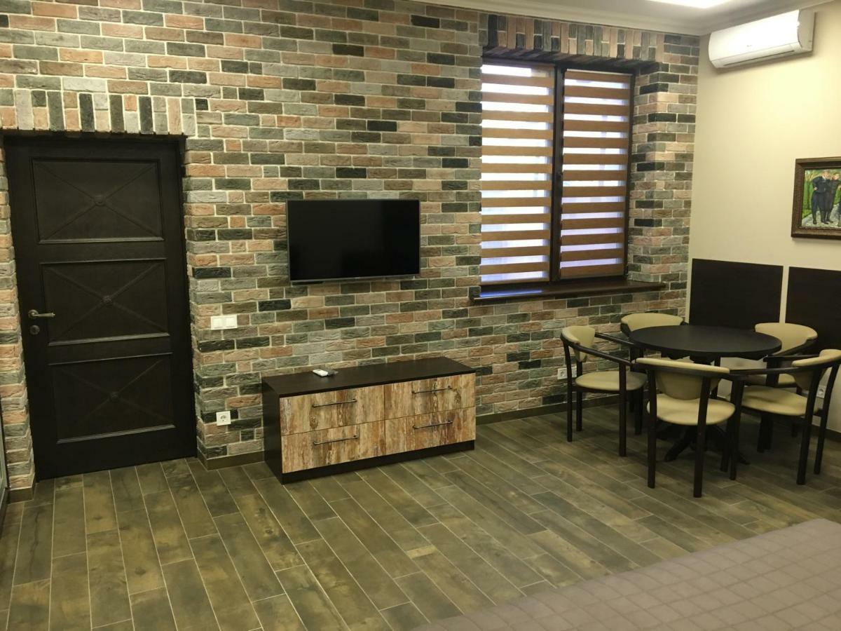 Akkerman-Appartement บิลฮอรอด นีสตรอฟสกาย ภายนอก รูปภาพ